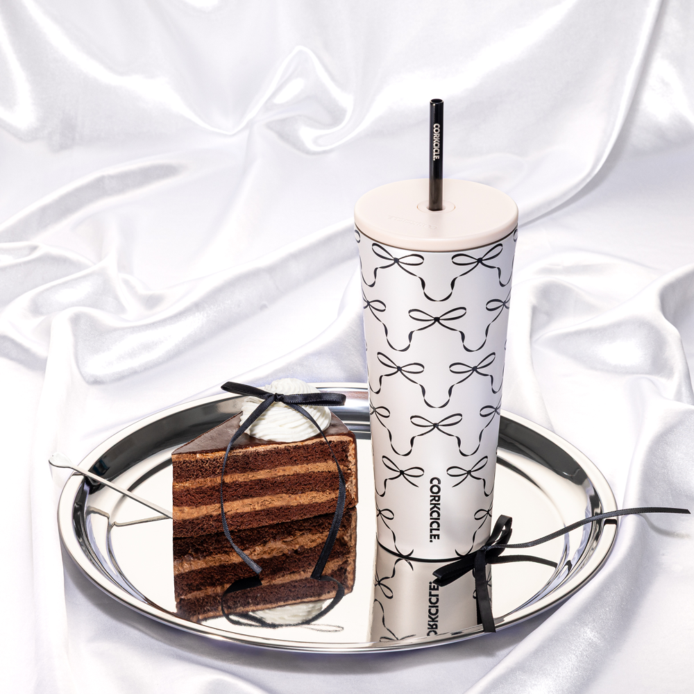cold-cup-v1 2a98a7269432--2224PBBC-lifestyle.png