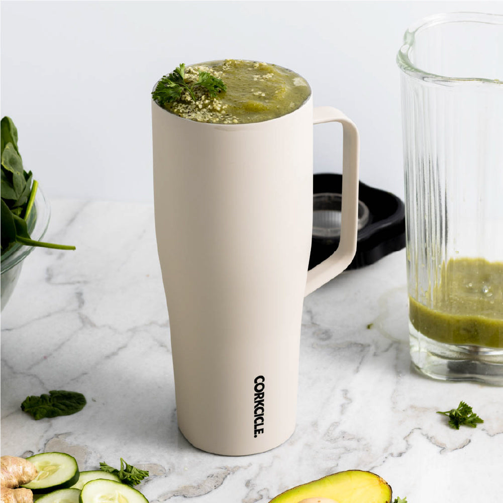 cold-cup-xl-c1 588f4a27c4cf--2230CLT-lifestyle.jpg