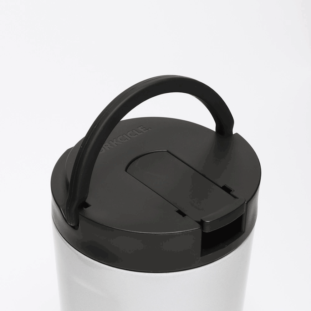 disney-kids-cup-r1 Kids_Cup_28_0906b7b6-4acf-4cb6-8c0d-d15f57c40b85.gif